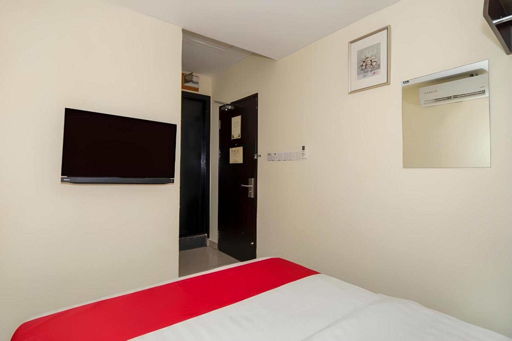 Super Oyo 89944 Stay Inn Kota Kinabalu Bagian luar foto