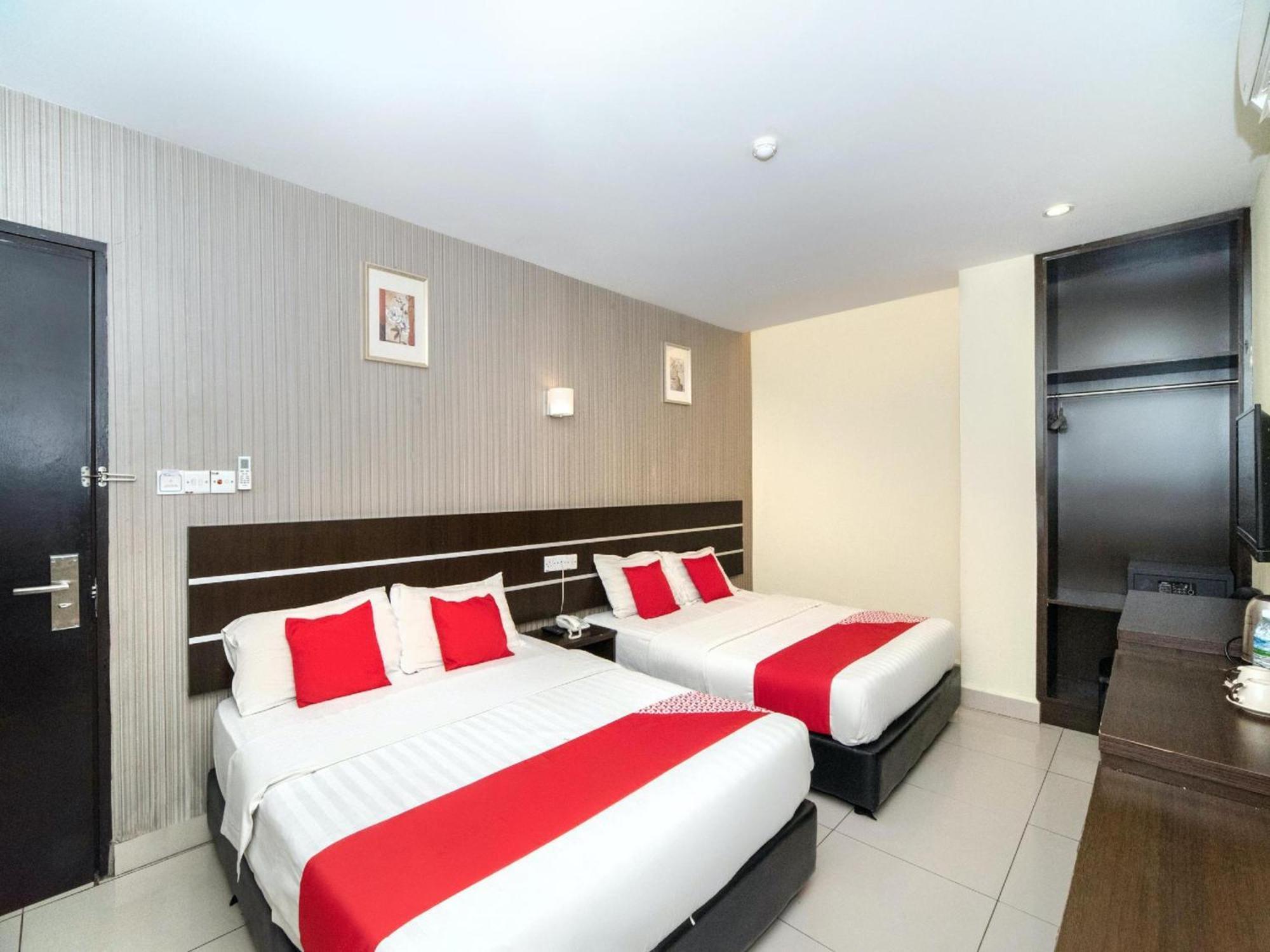 Super Oyo 89944 Stay Inn Kota Kinabalu Bagian luar foto