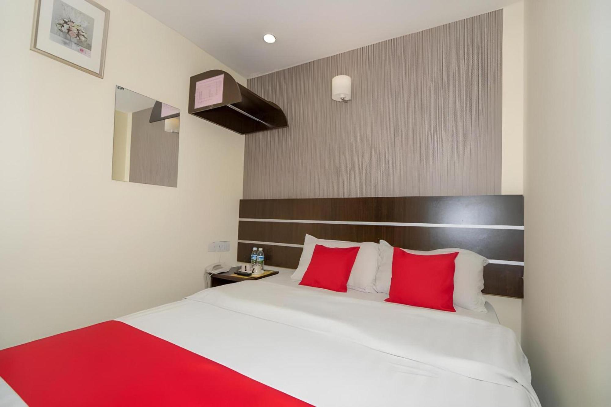 Super Oyo 89944 Stay Inn Kota Kinabalu Bagian luar foto