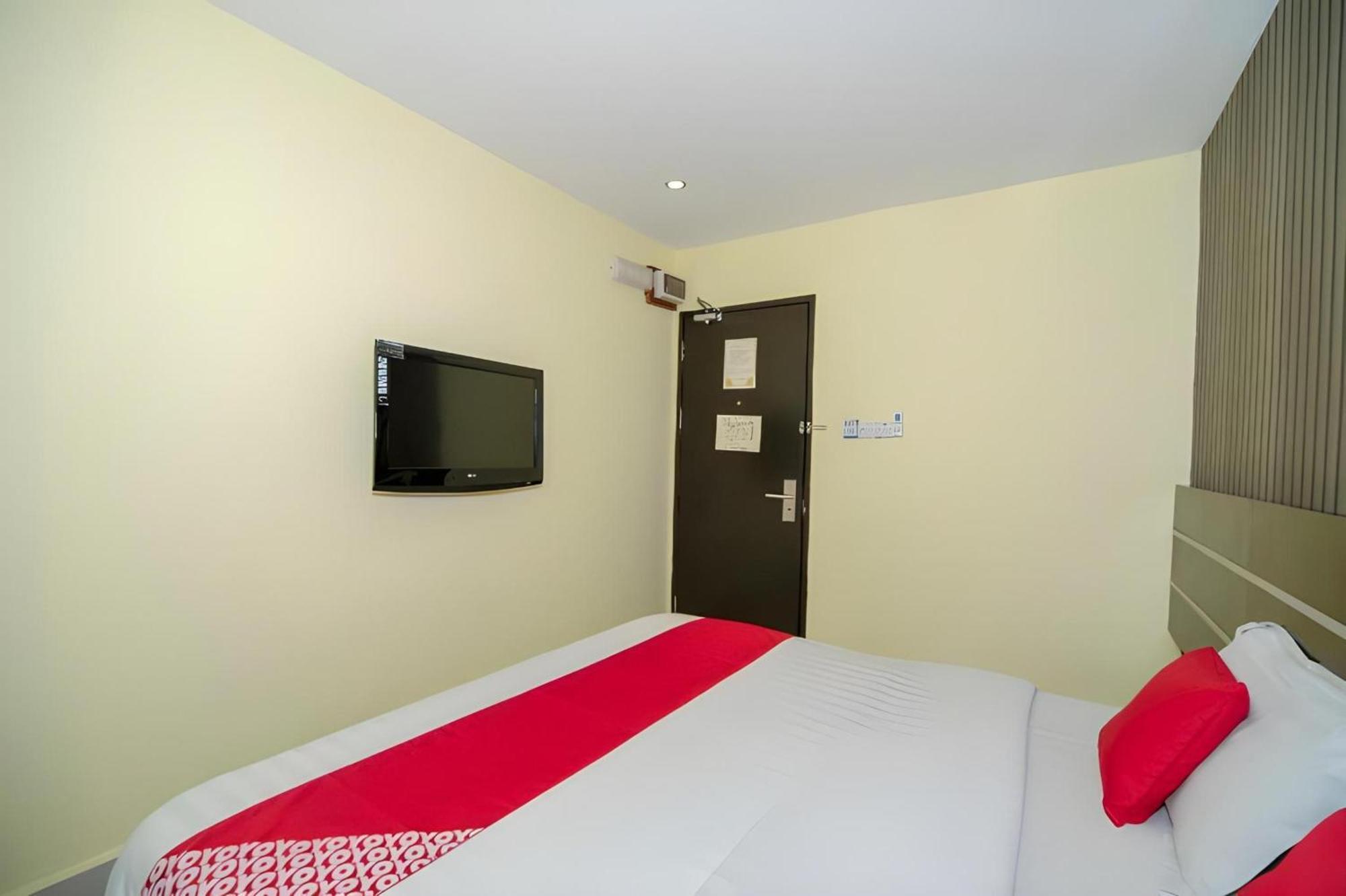 Super Oyo 89944 Stay Inn Kota Kinabalu Bagian luar foto