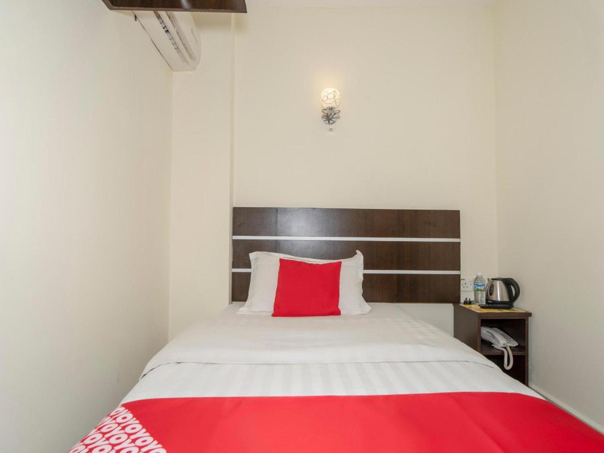 Super Oyo 89944 Stay Inn Kota Kinabalu Bagian luar foto