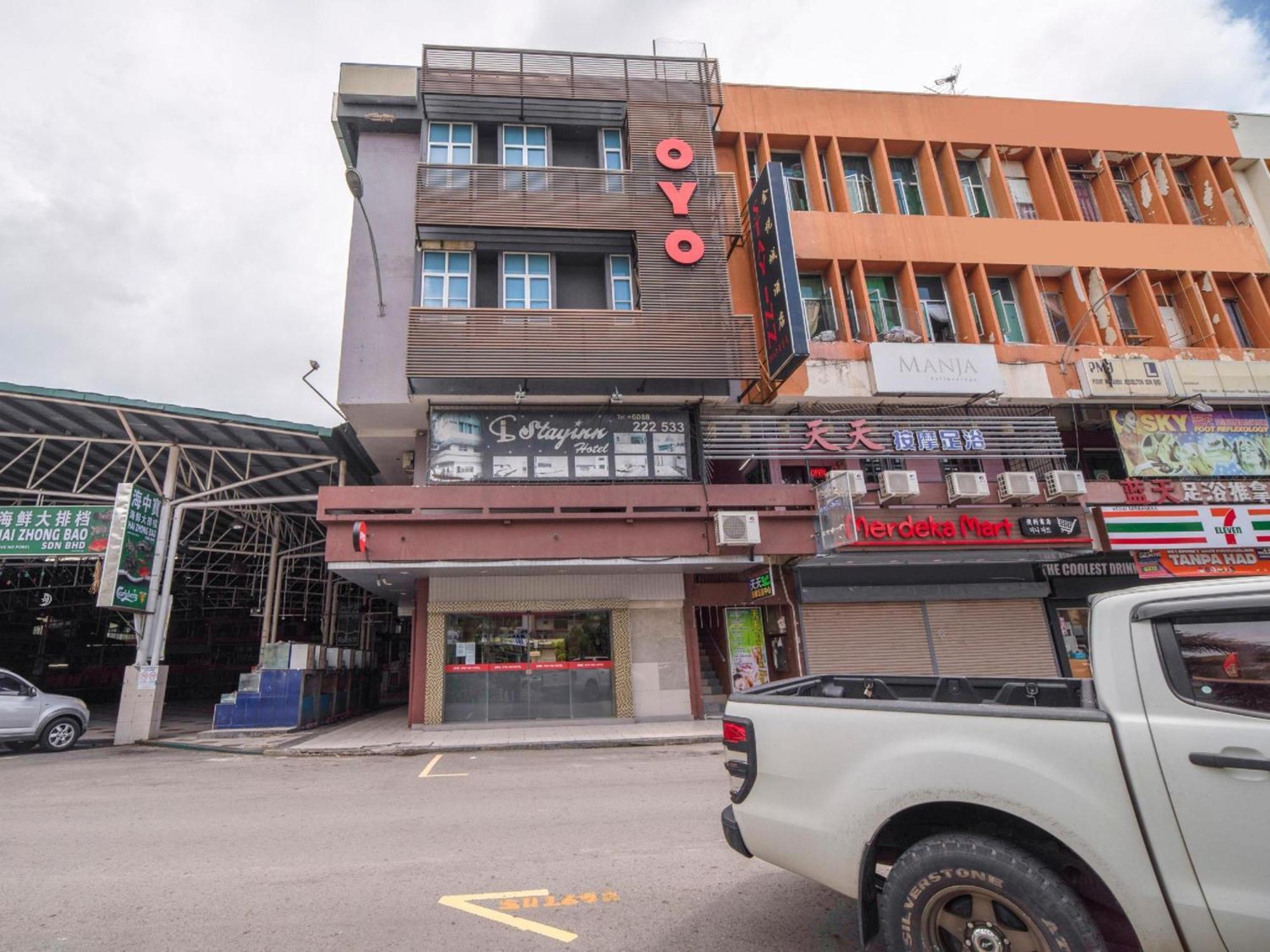 Super Oyo 89944 Stay Inn Kota Kinabalu Bagian luar foto