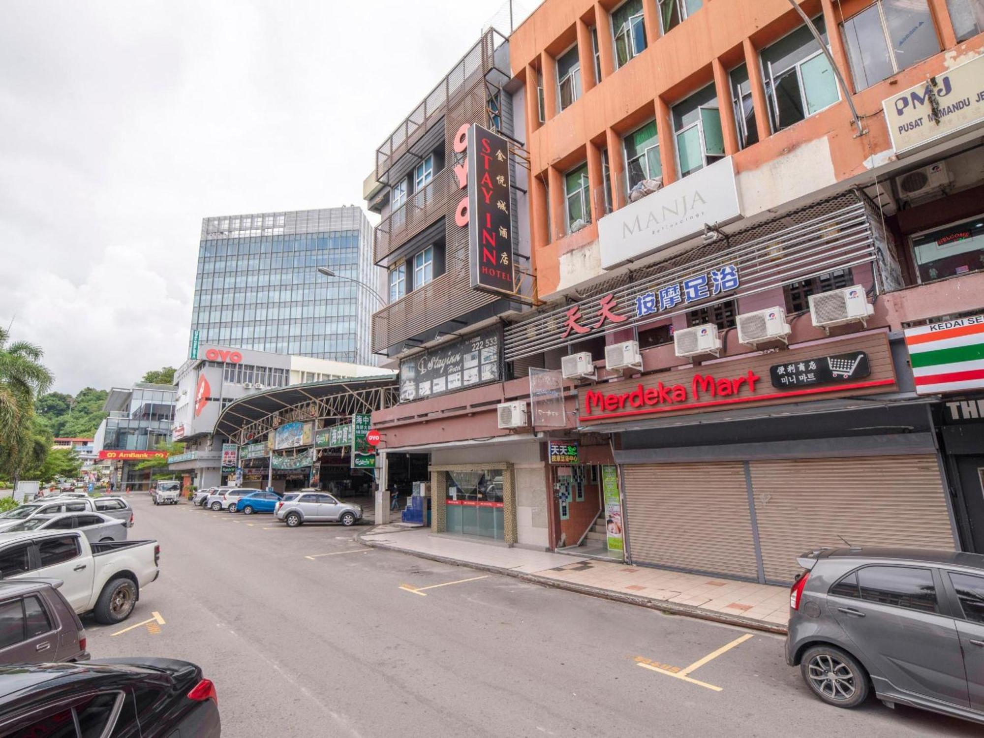 Super Oyo 89944 Stay Inn Kota Kinabalu Bagian luar foto